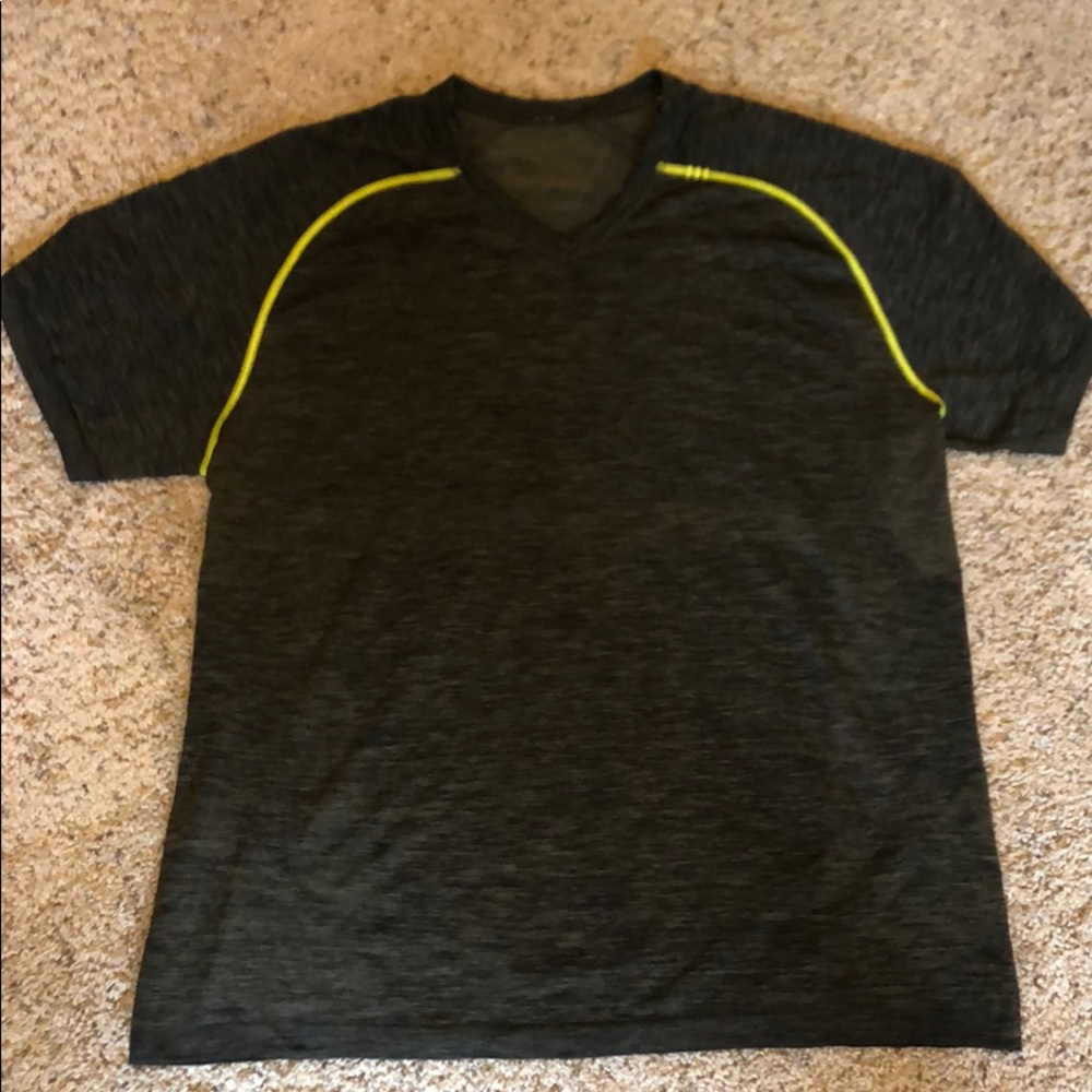 Lulu lemon men’s shirt